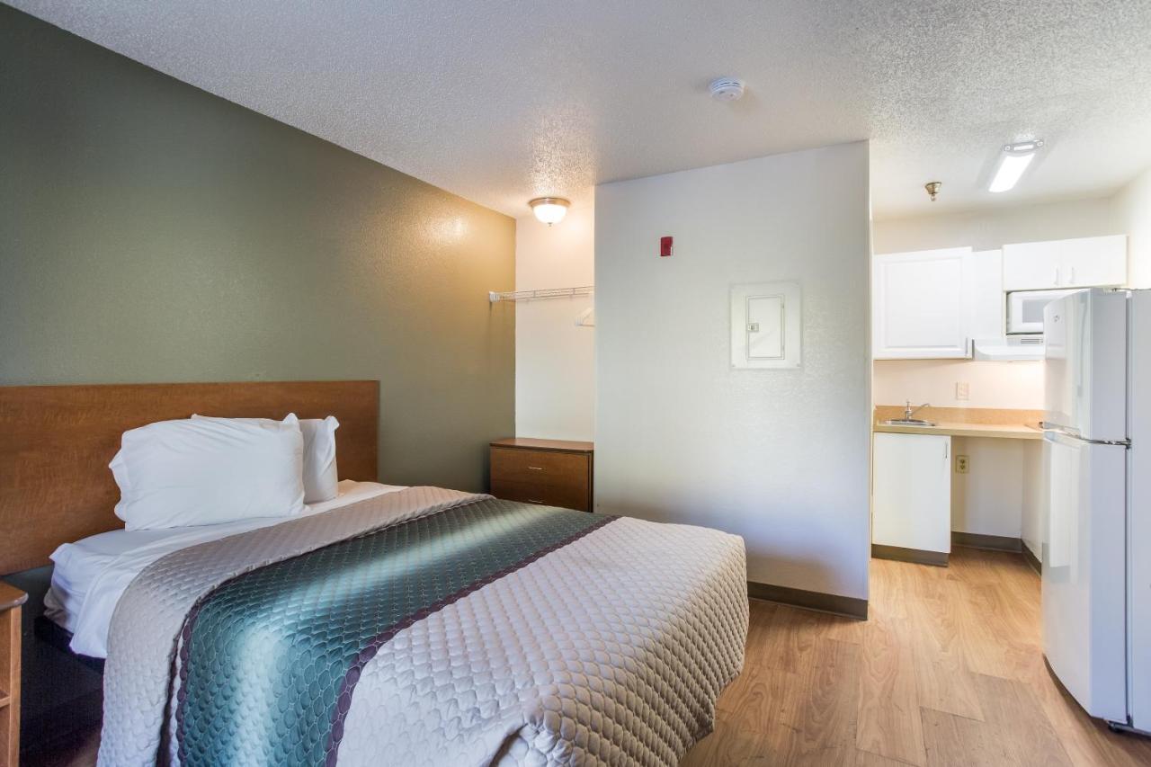 Hometowne Studios By Red Roof Nashville - Airport/Briley Pkwy Dış mekan fotoğraf